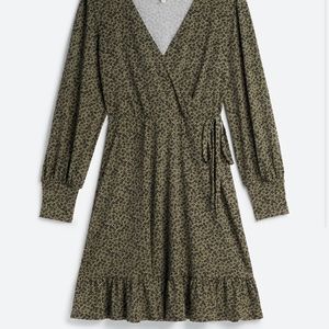 Knit faux wrap floral dress